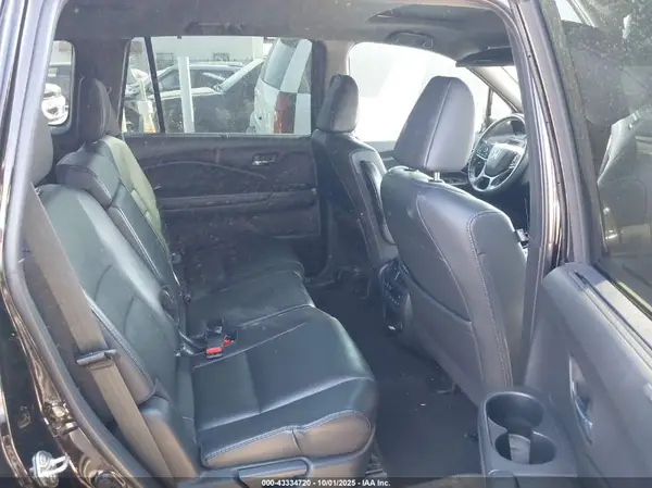5FNYF8H06KB009049 2019 HONDA PASSPORT - Image 8