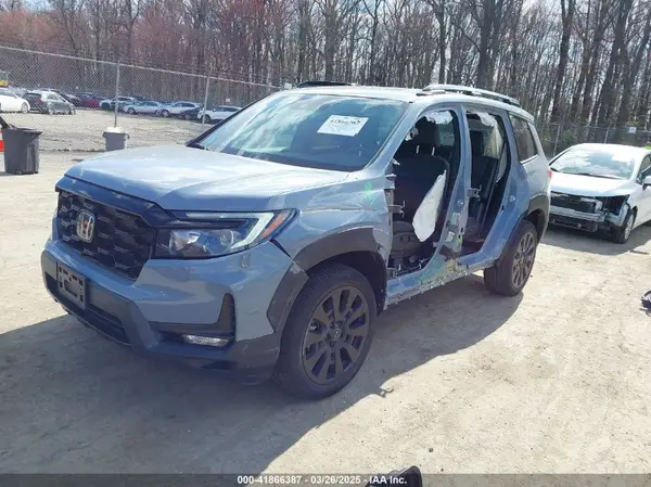 5FNYF8H06NB002414 2022 HONDA PASSPORT - Image 2