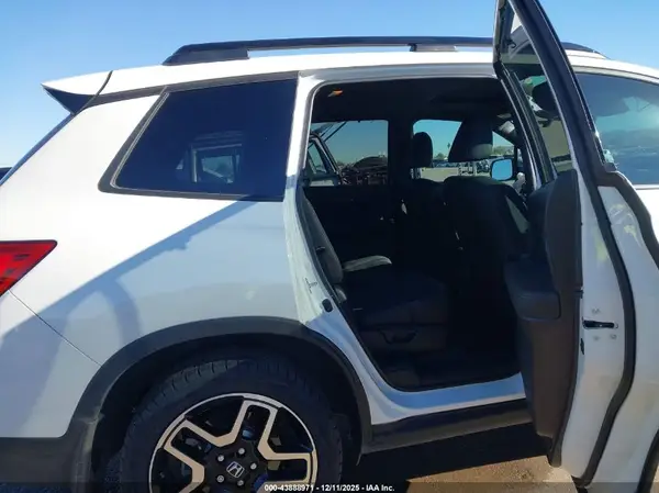 5FNYF8H07NB013714 2022 HONDA PASSPORT - Image 8
