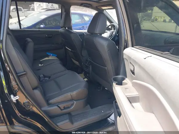 5FNYF8H07PB038390 2023 HONDA PASSPORT - Image 8