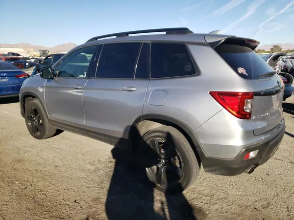5FNYF8H08LB008809 2020 HONDA PASSPORT - Image 2