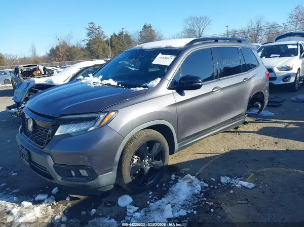 5FNYF8H08LB011421 2020 HONDA PASSPORT - Image 2