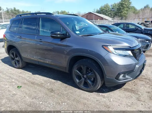 5FNYF8H08MB011467 2021 HONDA PASSPORT - Image 1