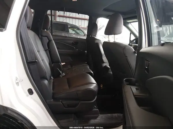 5FNYF8H08NB013723 2022 HONDA PASSPORT - Image 8