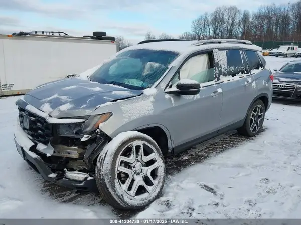 5FNYF8H08NB015844 2022 HONDA PASSPORT - Image 2
