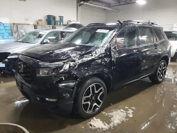 5FNYF8H08NB018128 2022 HONDA PASSPORT - Image 1