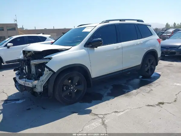 5FNYF8H09KB017887 2019 HONDA PASSPORT - Image 2