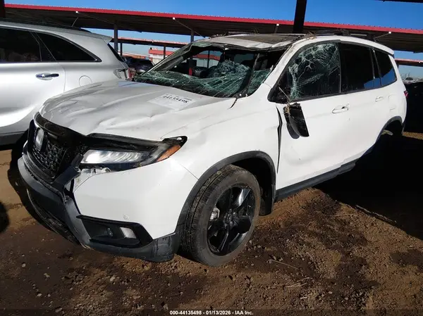 5FNYF8H09LB013713 2020 HONDA PASSPORT - Image 2