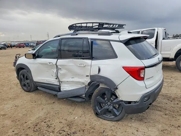 5FNYF8H09LB016692 2020 HONDA PASSPORT - Image 2