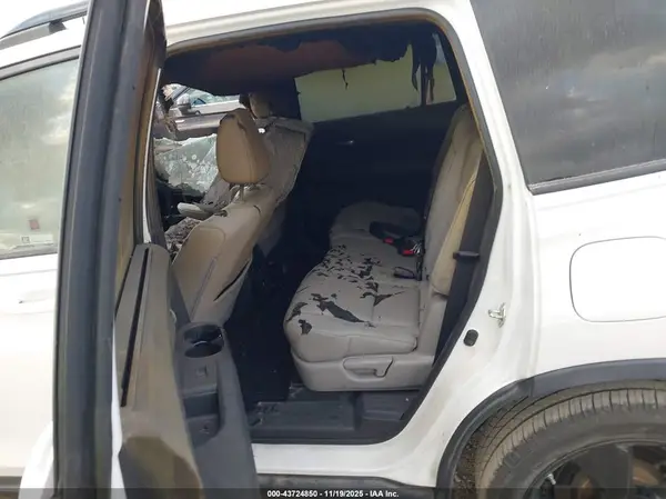 5FNYF8H09MB002163 2021 HONDA PASSPORT - Image 8