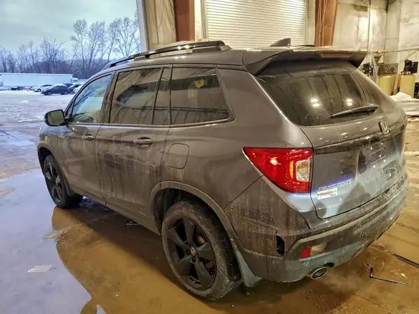 5FNYF8H09MB026690 2021 HONDA PASSPORT - Image 2