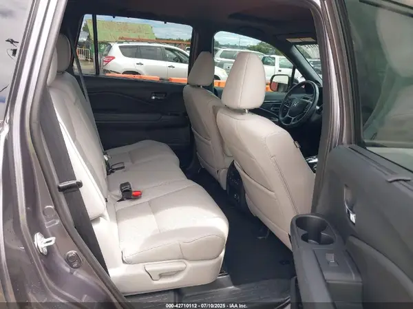 5FNYF8H09MB034689 2021 HONDA PASSPORT - Image 8