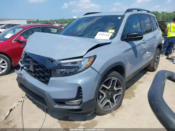5FNYF8H09NB000267 2022 HONDA PASSPORT - Image 2