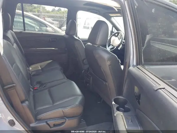 5FNYF8H09NB000267 2022 HONDA PASSPORT - Image 8
