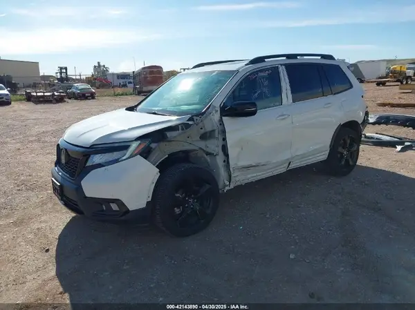 5FNYF8H0XKB001472 2019 HONDA PASSPORT - Image 2