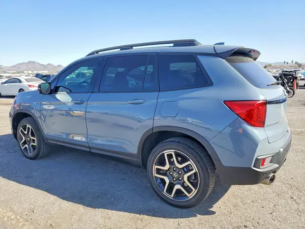 5FNYF8H0XPB017162 2023 HONDA PASSPORT - Image 2