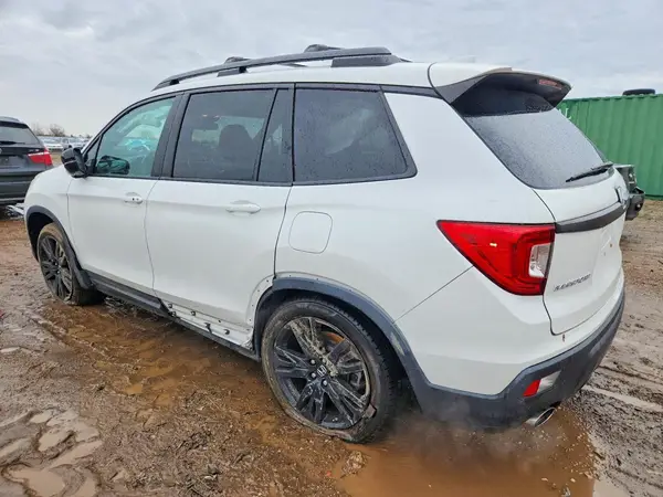 5FNYF8H21KB028061 2019 HONDA PASSPORT - Image 2