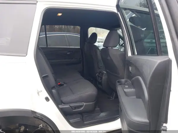 5FNYF8H23KB010306 2019 HONDA PASSPORT - Image 8