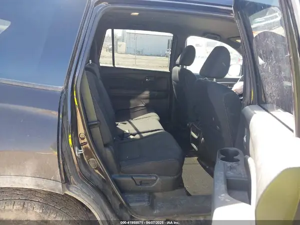 5FNYF8H23KB025310 2019 HONDA PASSPORT - Image 8