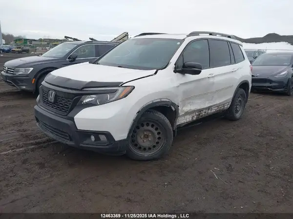 5FNYF8H23LB501721 2020 HONDA PASSPORT - Image 2