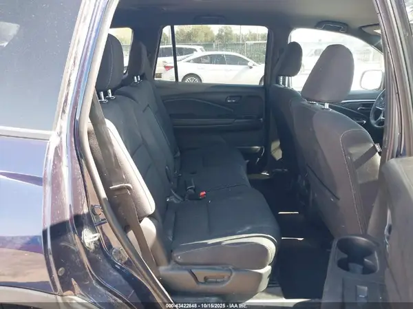 5FNYF8H24KB000190 2019 HONDA PASSPORT - Image 8