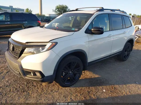 5FNYF8H24KB002411 2019 HONDA PASSPORT - Image 2
