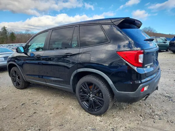 5FNYF8H24LB017458 2020 HONDA PASSPORT - Image 2