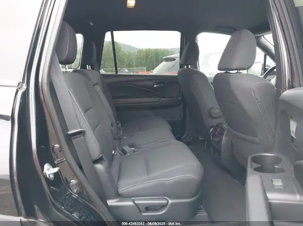 5FNYF8H25LB012768 2020 HONDA PASSPORT - Image 8