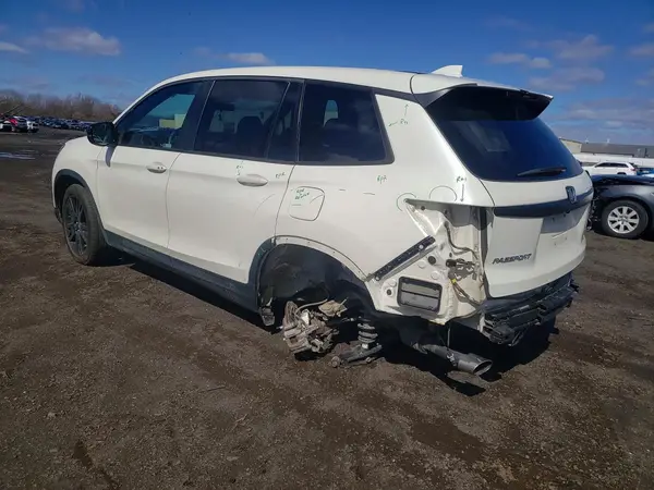 5FNYF8H26KB017802 2019 HONDA PASSPORT - Image 2