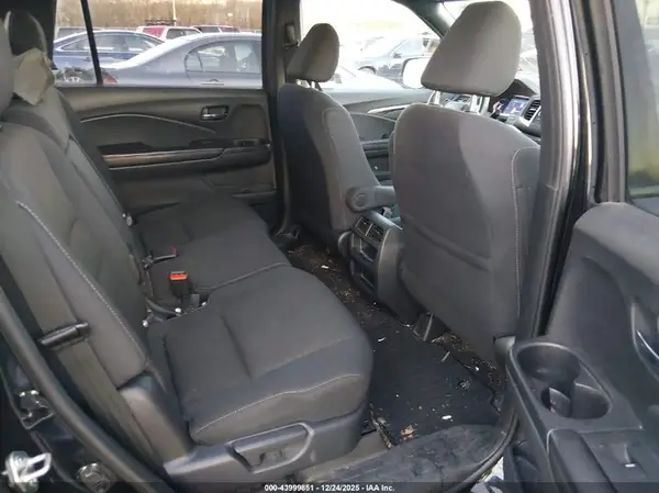 5FNYF8H28KB026078 2019 HONDA PASSPORT - Image 8