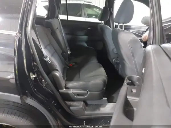 5FNYF8H28KB028672 2019 HONDA PASSPORT - Image 8