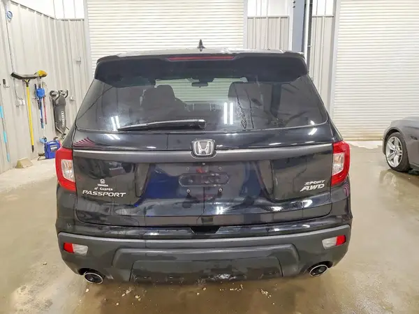 2019 HONDA PASSPORT auction photo 6