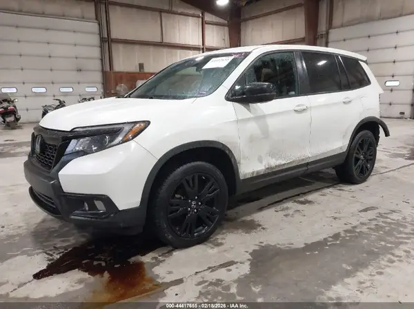 5FNYF8H2XLB010899 2020 HONDA PASSPORT - Image 2