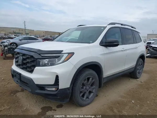 5FNYF8H2XPB500524 2023 HONDA PASSPORT - Image 2