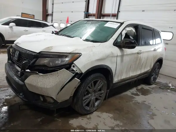 5FNYF8H50KB011004 2019 HONDA PASSPORT - Image 2
