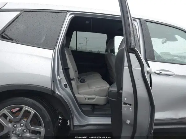 5FNYF8H50NB006258 2022 HONDA PASSPORT - Image 8