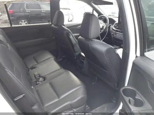 5FNYF8H50PB011124 2023 HONDA PASSPORT - Image 8