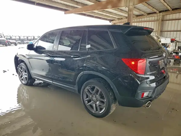 5FNYF8H50PB028179 2023 HONDA PASSPORT - Image 2
