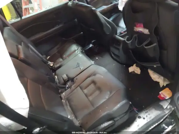 5FNYF8H50PB035813 2023 HONDA PASSPORT - Image 8