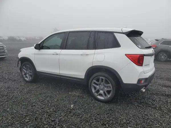5FNYF8H50PB038291 2023 HONDA PASSPORT - Image 2