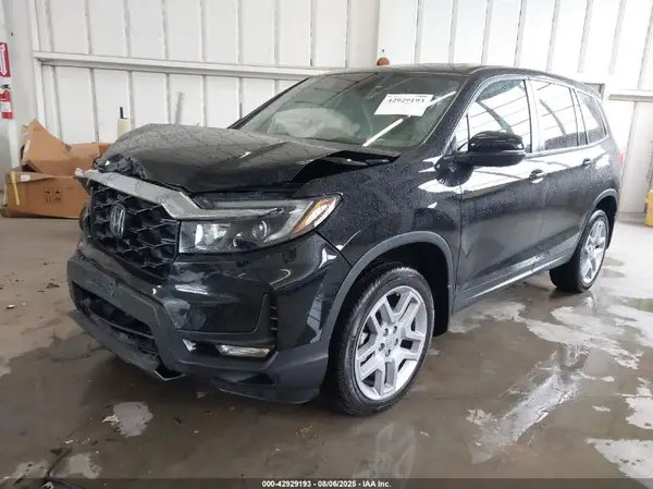 5FNYF8H50RB016178 2024 HONDA PASSPORT - Image 2