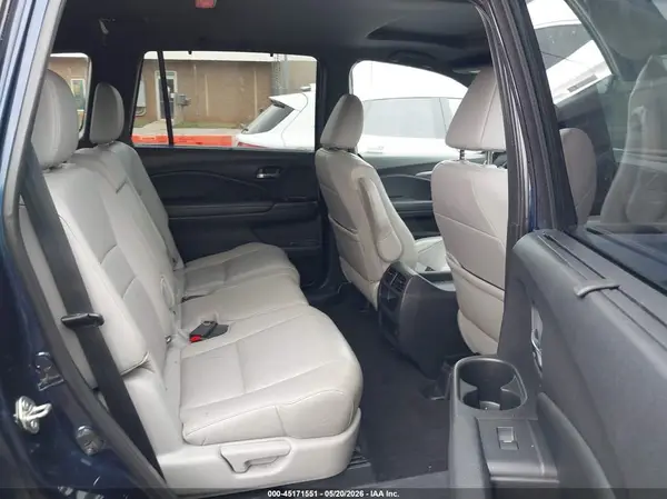 5FNYF8H51KB018978 2019 HONDA PASSPORT - Image 8