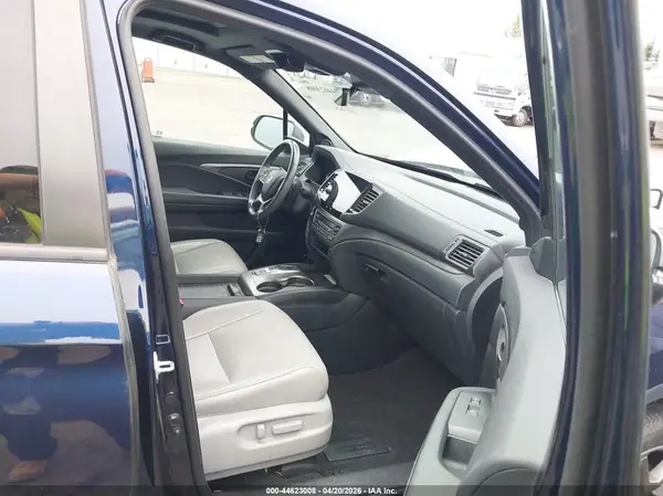 5FNYF8H51NB002073 2022 HONDA PASSPORT - Image 8