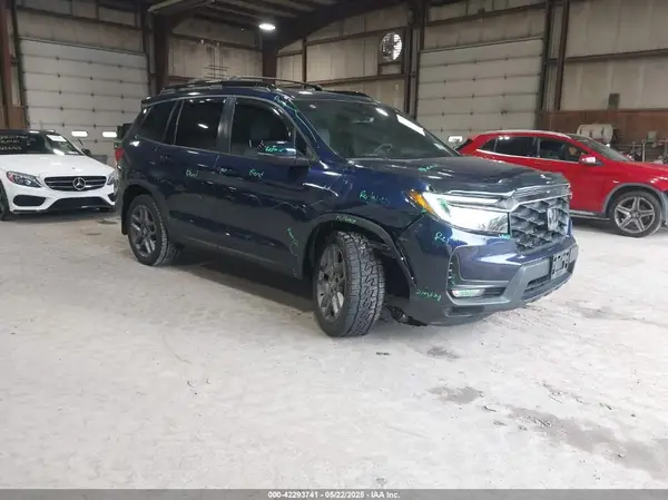 5FNYF8H51NB004387 2022 HONDA PASSPORT - Image 1