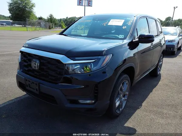 5FNYF8H51PB009494 2023 HONDA PASSPORT - Image 2