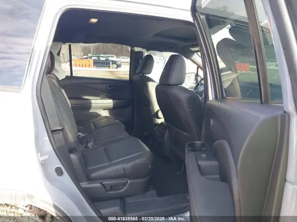 5FNYF8H51PB026151 2023 HONDA PASSPORT - Image 8