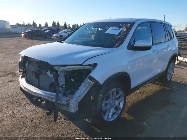5FNYF8H51SB009942 2025 HONDA PASSPORT - Image 2
