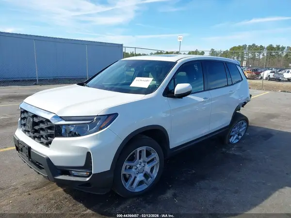 5FNYF8H51SB011805 2025 HONDA PASSPORT - Image 2