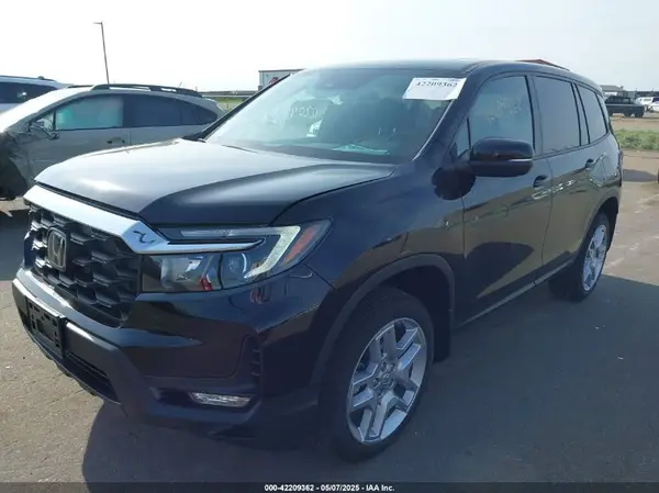 5FNYF8H51SB012730 2025 HONDA PASSPORT - Image 2