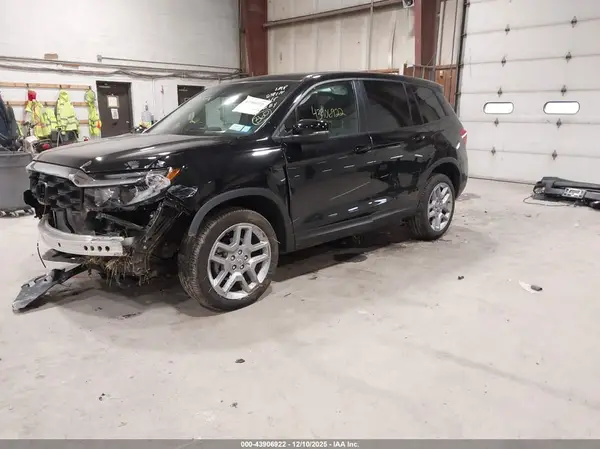 5FNYF8H51SB012887 2025 HONDA PASSPORT - Image 2